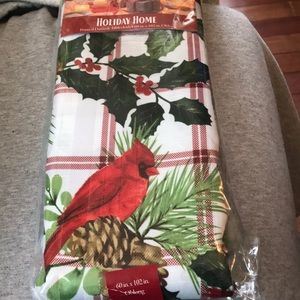 HOLIDAY HOME Printed Damask Oblong Tablecloth NWOT